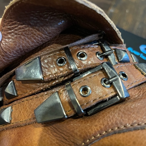 NWOB ZARA WOMAN brown leather studded ankle combat boots, size 8 - Picture 5 of 11